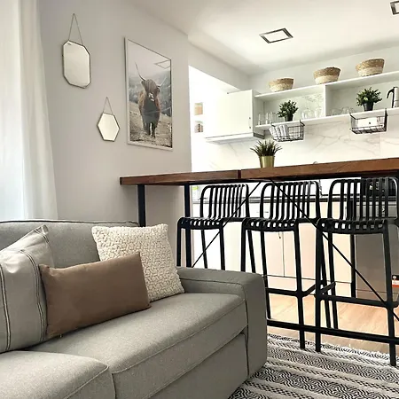 Moderno Cerca Del Metro *