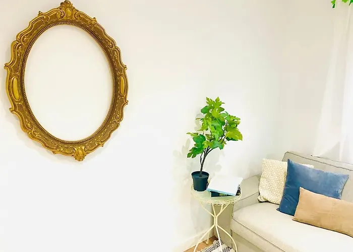 Moderno Cerca Del Metro